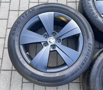 Superb - 17 Triton + letní 215/55 R17 Good Year - 3