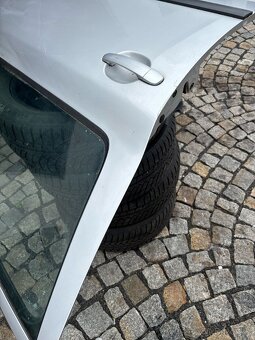 Škoda octavia 2 - přední pravé dveře - 3