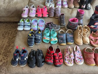 Prodám boty vel. 19-26, Geox, scheckers, Nike... - 3