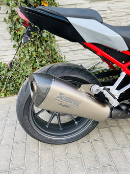 BMW R1200R LC r.v.2016 najeto 41tis km Akrapovič - 3