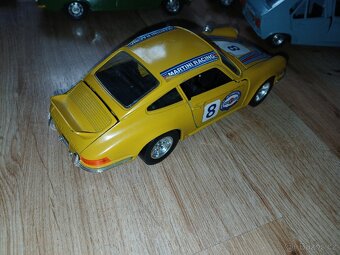 Porsche 911 bburago 1:24 - 3