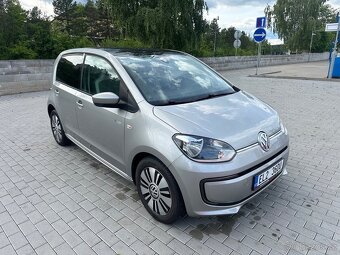 Prodám Volkswagen Up, Panorama, automat, navigace - 3