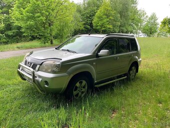 Nissan X-trail 2,2 dci 100 kw ,r.v.2004 - 3