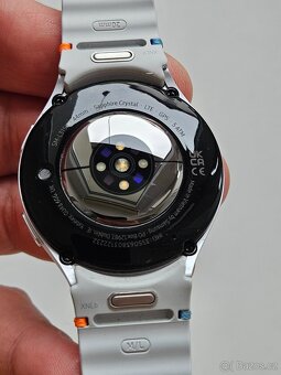 Samsung Galaxy Watch7 44 mm LTE šedé - 3