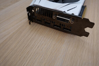 ASUS DUAL GeForce GTX 1060 6GB - 3