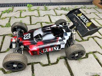RC Buggy 1:8 reely na díly / zprovoznění - 3