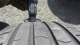 Letní pneu 215/55/17 Vredestein - 3