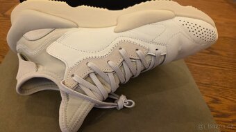 Adidas Y-3 KAIWA core white UK 9 - 3