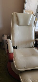 Masážní křeslo – výborný stav, pohodlné, s podnožkou - 3