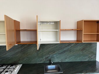 Kuchyňská linka s dřezem a spotřebiči - 3