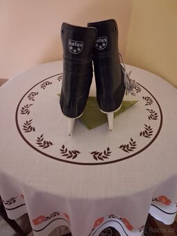 Pánské Brusle Botas velikost 42 - 3