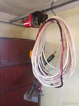 Maringotka vcelin - 3