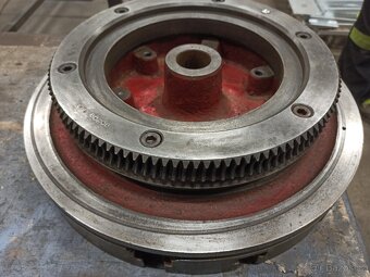 Ruční otočný stůl pro frézku - 3