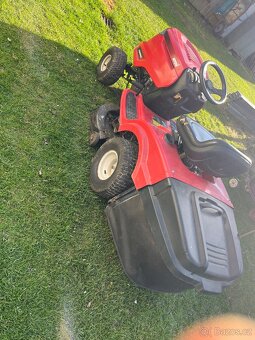 Zahradní traktor MTD - 3