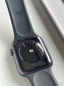 Apple Watch SE 44mm Space Gray - 3