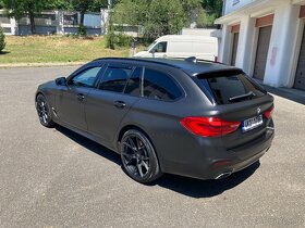 BMW Řada 5 G31 530d Xdrive 195kW M-paket LED ČR DPH - 3