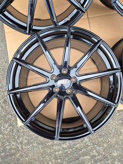 5x112 r20-Audi A6 et45,8,5j - 3