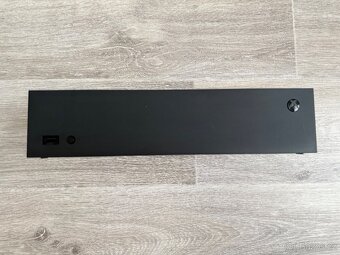 TOP STAV - Xbox Series S 1 TB BLACK+Trust GXT250 Duo Charge - 3