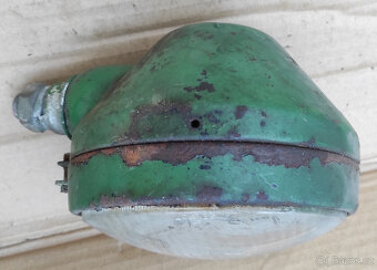 Stará lampa 1) z veteránského stroje - 3
