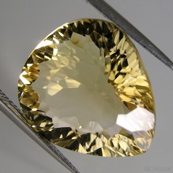 Citrín-kapka, concave - 17,33 ct. - 3