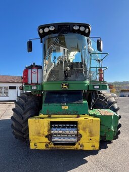 Řezačka John Deere - 3