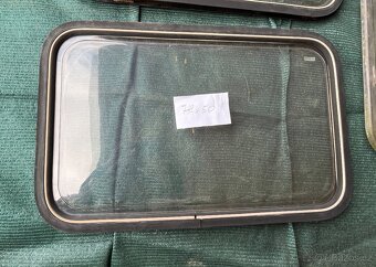 Okna na karavan - obytné auto. - 3
