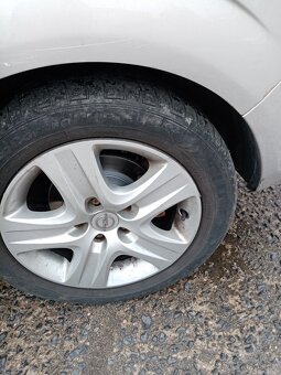 OPEL ZAFIRA - 3