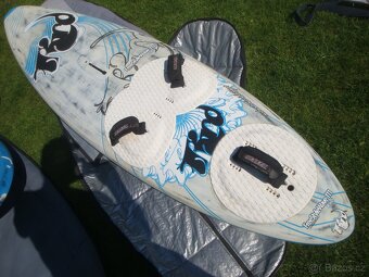 Windsurfing plovák - Freeride a Freestylewave 115l a 111l - 3