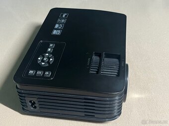 LED mini projektor - levně - 3