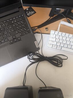 Prodám herní reproduktory Trust GXT s RGB podsvícením - 3