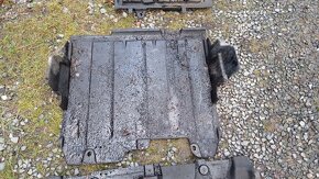 BMW 330 xd 135 kw  kryty pod motor a převodovku - 3