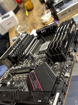 PRODÁM ZÁKLADNÍ DESKU + PROCESOR + 16Gb RAM - 3