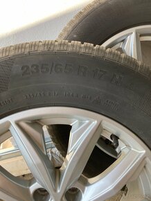 ALU kola se zimní pneu 235/65 R17. - 3