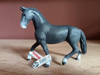 SCHLEICH Koně  SBĚRATELSKĒ FIGURKY 104 - 3