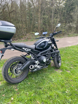 Yamaha XSR 900 - 3