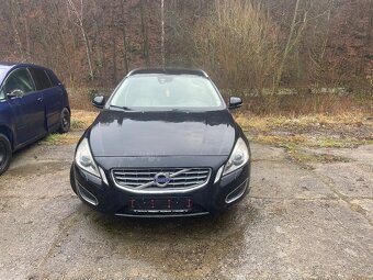 Prodám Volvo V60 D5, 2.4   4x4 - 3