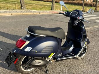 Vespa GTS 300 Super Tech ABS - 3