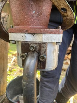 Koupím hydraulické čerpadlo - 3