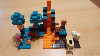 LEGO Minecraft 21168 Podivný les - 3