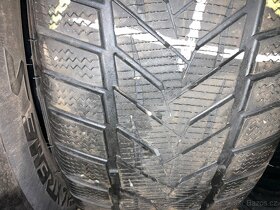 4x zimní pneu 215/60 R16 XL Vredestein - 3