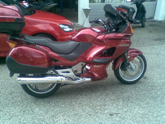 Honda NT 650 Deauville - 3