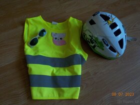 Helma na kolo zn.UVEX dětská cca do 8 let max.56 cm - 3