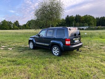 Jeep Cherokee - 3