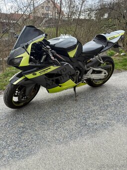 Honda CBR1000rr Fireblade - 3