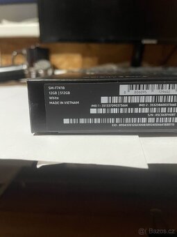 Samsung Galaxy Z Flip 6 - 3