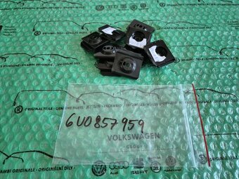 upínací pružina pojistkové skříně Škoda Felicia 6U0857959 - 3