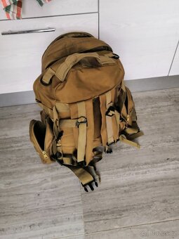 cattara army batoh 55l použitý asi 5 krat na trampovani - 3