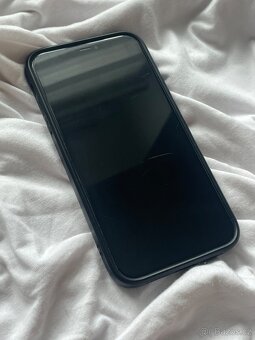 iPhone 11 - 3