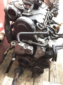 Motor Škoda Octavie I,1.9tdi,74kw PD,kod AXR Volkswagen - 3