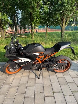 KTM RC 125 - 3